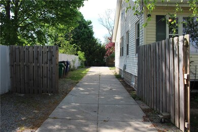 unlisted-address, Warwick, RI 02888 - photo 2