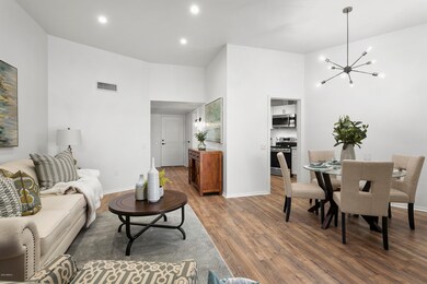 10864WBuccaneerDr011