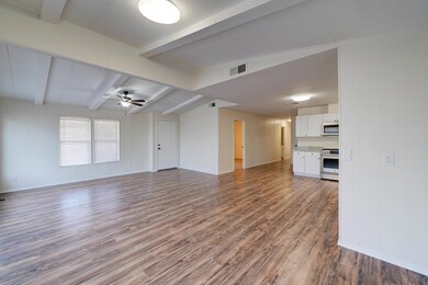 7625 E Hampton Ave-6