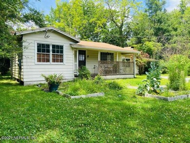 1112 Pangola Dr, Jacksonville, FL 32205 - photo 2