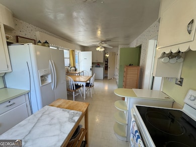 465 Cedar St, Metter, GA 30439 - photo 7