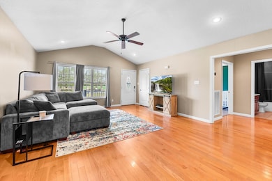 10700 Palmyra Rd, Oak Grove, KY 42262 - photo 5