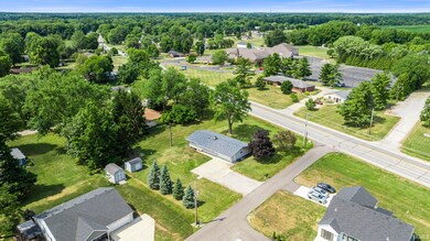 13628 Leo Rd, Leo, IN 46765 - photo 3