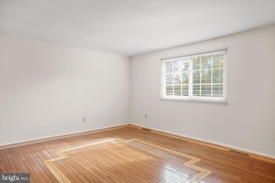 5068 Macnamara Dr, Fredericksburg, VA 22407 - photo 2