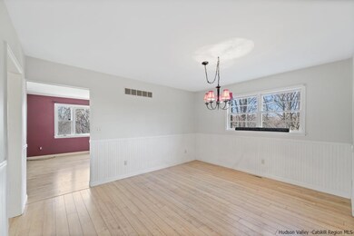 13 Calvin Ln, Newburgh, NY 12550 - photo 5