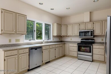 4_611adf6cf2fcf_10255