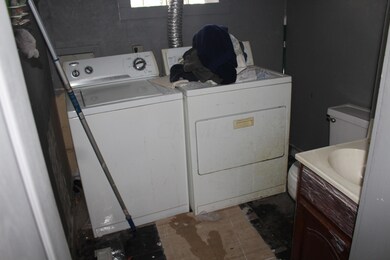 4 - Laundry Half bath