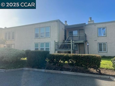 1851 Harrison St unit 15, Concord, CA 94520 - photo 4