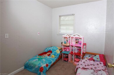 2713 Joiner St, High Point, NC 27263 - photo 6