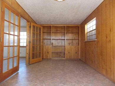 7613 Wilcox Dr, El Paso, TX 79915 - photo 5