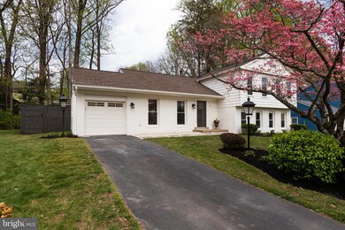 10812 Rippon Lodge Dr, Fairfax, VA 22032 - photo 2