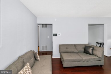 6734 Hawthorne St, Hyattsville, MD 20785 - photo 6