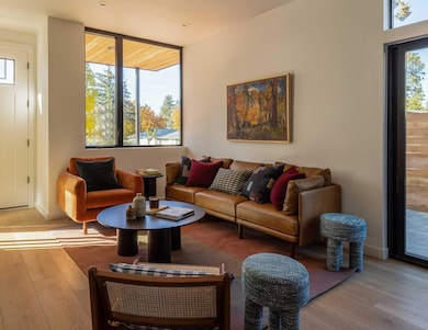 643 NE Marshall Ave, Bend, OR 97701 - photo 6