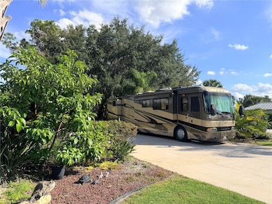 9445 SE 49th Terrace, Webster, FL 33597 - photo 3