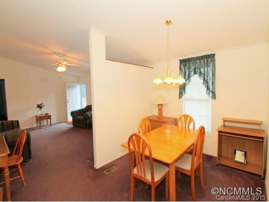 281 Bolton Ct, Hendersonville, NC 28792 - photo 7