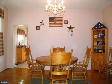 2674 Lefevre St, Philadelphia, PA 19137 - photo 4