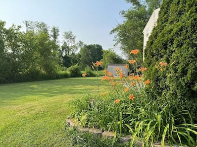 166 Lakeview Dr, Shelburne, VT 05482 - photo 4