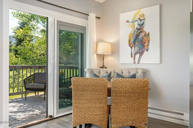 330 Elk Lane-12