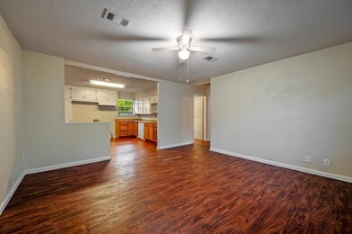 1027 W Star St, Denison, TX 75020 - photo 5