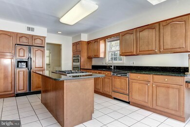 12704 Theresa Dr, Silver Spring, MD 20904 - photo 6