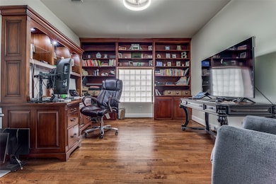 6909 Medallion Dr, Plano, TX 75024 - photo 2