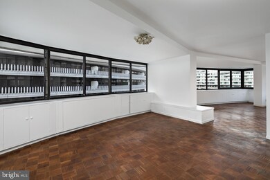 Watergate East Residences unit 916-S, Washington, DC 20037 - photo 6