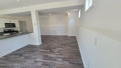 303 Jefferson St, Saratoga Springs, NY 12866 - photo 6