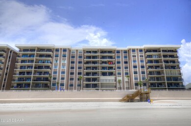 Exterior Beach side