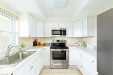 5467 Rattlesnake Hammock Rd unit 202C, Naples, FL 34113 - photo 2