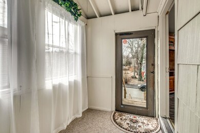 19 Harold St, Worcester, MA 01604 - photo 3