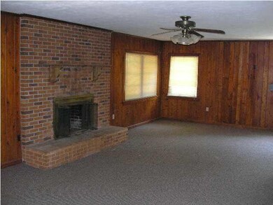 120 E Whitworth St, Hazlehurst, MS 39083 - photo 7