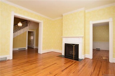 523 Walnut St, Statesville, NC 28677 - photo 6