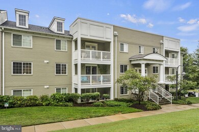 4119 S Four Mile Run Dr unit 103, Arlington, VA 22204 - photo 4