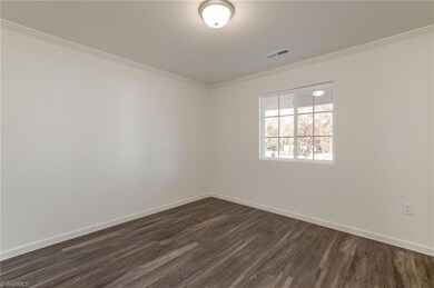 3522 Marksbury Dr, Greensboro, NC 27405 - photo 6