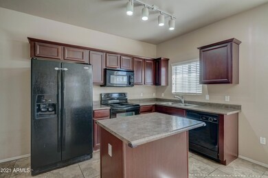 2402 E 5th St, 1717-7