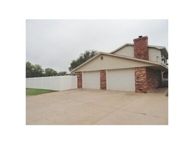 710 E 7th St, Elk City, OK 73644 - photo 2
