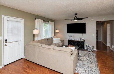 780 E Aurora Ave, Des Moines, IA 50313 - photo 4