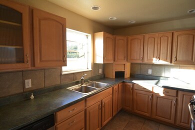 303 Scenic Dr, Alamogordo, NM 88310 - photo 7