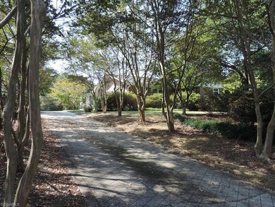 2217 Plainview Dr, High Point, NC 27265 - photo 4