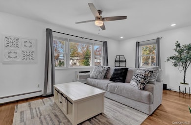 83 Finch Ln unit 2B, Islip, NY 11751 - photo 5