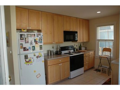 209 Clinton St, Portsmouth, NH 03801 - photo 4