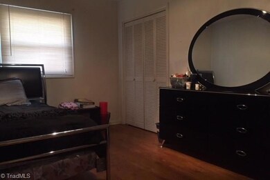 2405 Shelia Dr, Greensboro, NC 27406 - photo 6