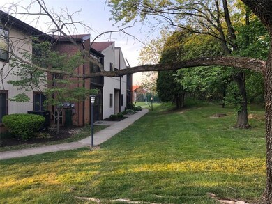 991 Village Round unit J, Allentown, PA 18106 - photo 3