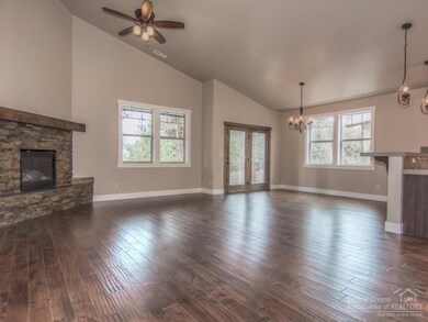 61299 Ring Bearer Ct, Bend, OR 97702 - photo 2