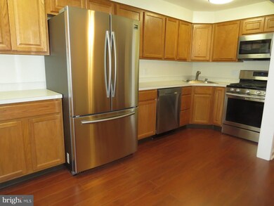 18 Clarendon Dr, Darby, PA 19023 - photo 4