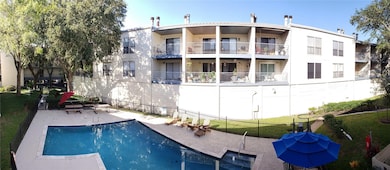 4001 E Nasa Pkwy unit 136, El Lago, TX 77586 - photo 2