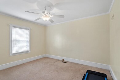 206 E Fairview Dr, Oxford, NC 27565 - photo 5