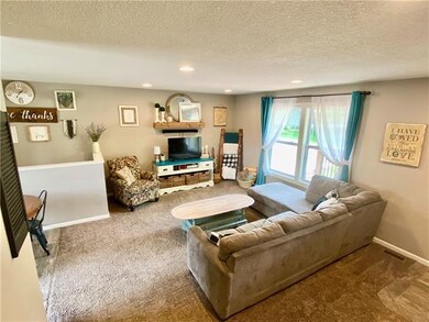 Spacious Bright Living Room