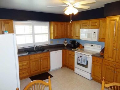 3707 Westfield Dr, Anderson, IN 46011 - photo 5