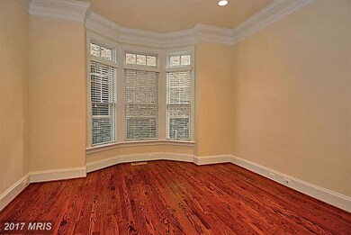 2157 Royal Lodge Dr, Falls Church, VA 22043 - photo 7